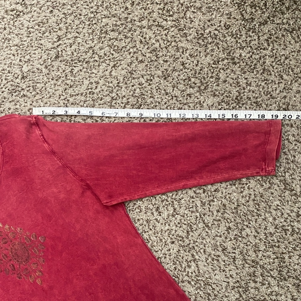 FRIENDS Deep Red Knit Top - Picture 10 of 11